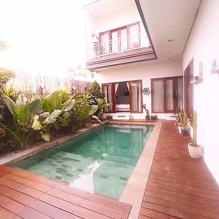 Loka Anyar Guest House Kerobokan Zewnętrze zdjęcie
